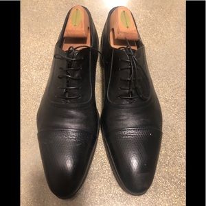 Men's Black Leather shoes Hugo Boss 8 1/2 size